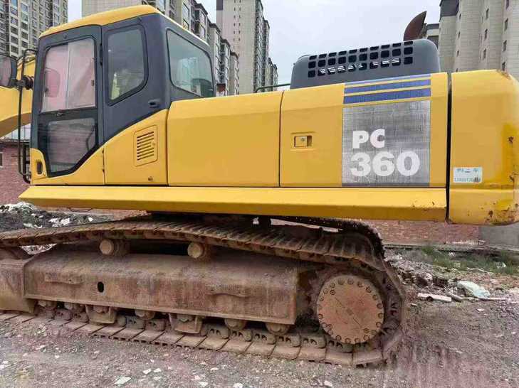 Buy Komatsu PC60-7 Used Excavator / 1