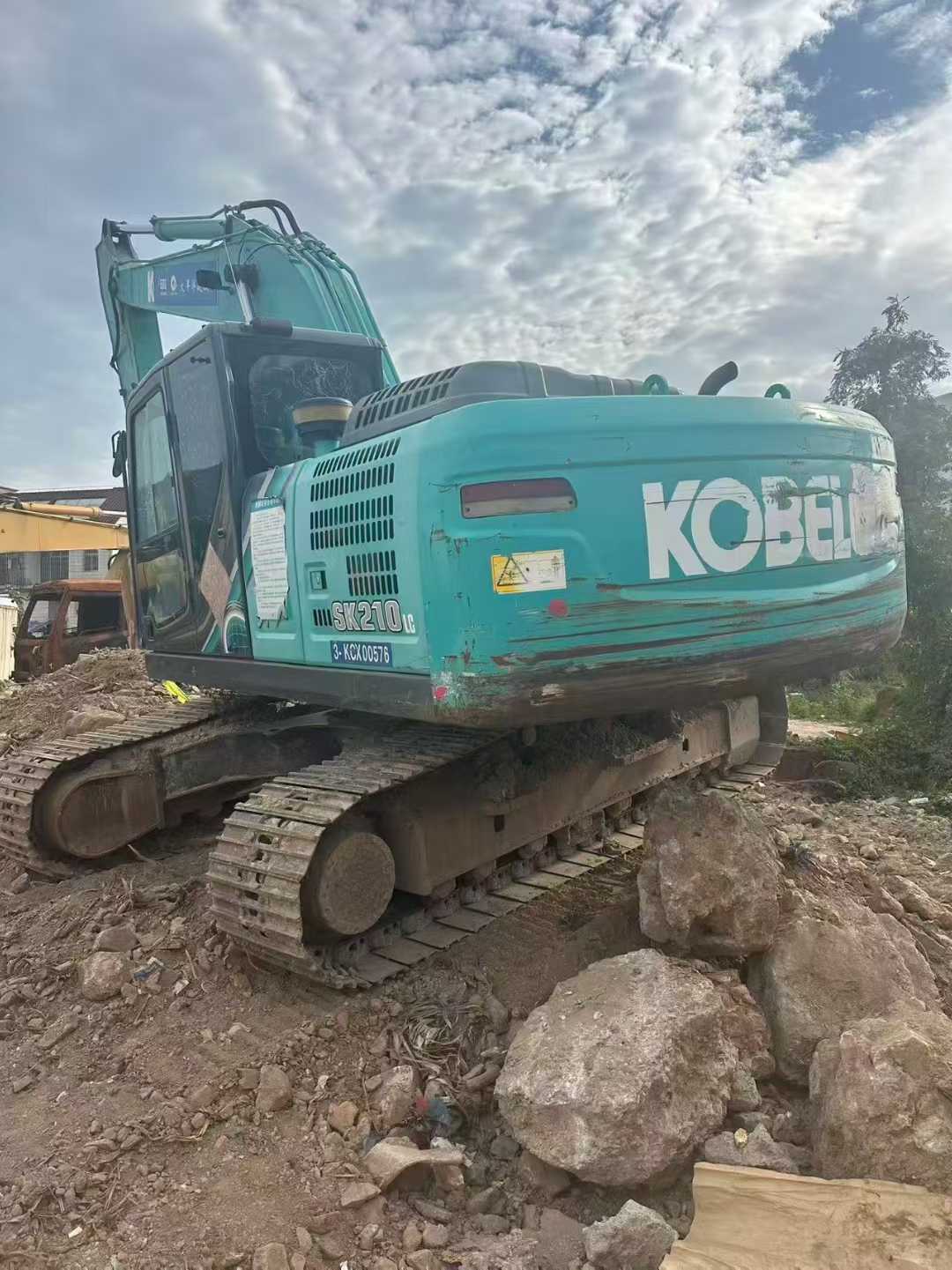 Buy Kobelco SK210 Used Excavator / 1