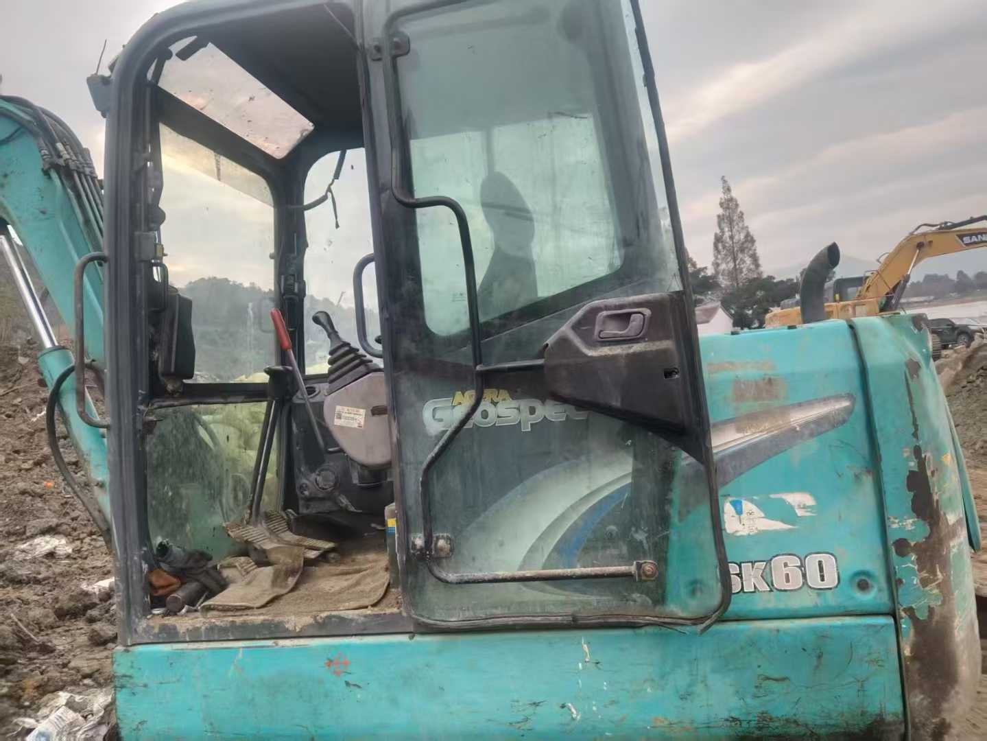 Buy Kobelco SK60 Used Excavator / 7 Used Kobelco SK60 Excavator 2016 Model / 7