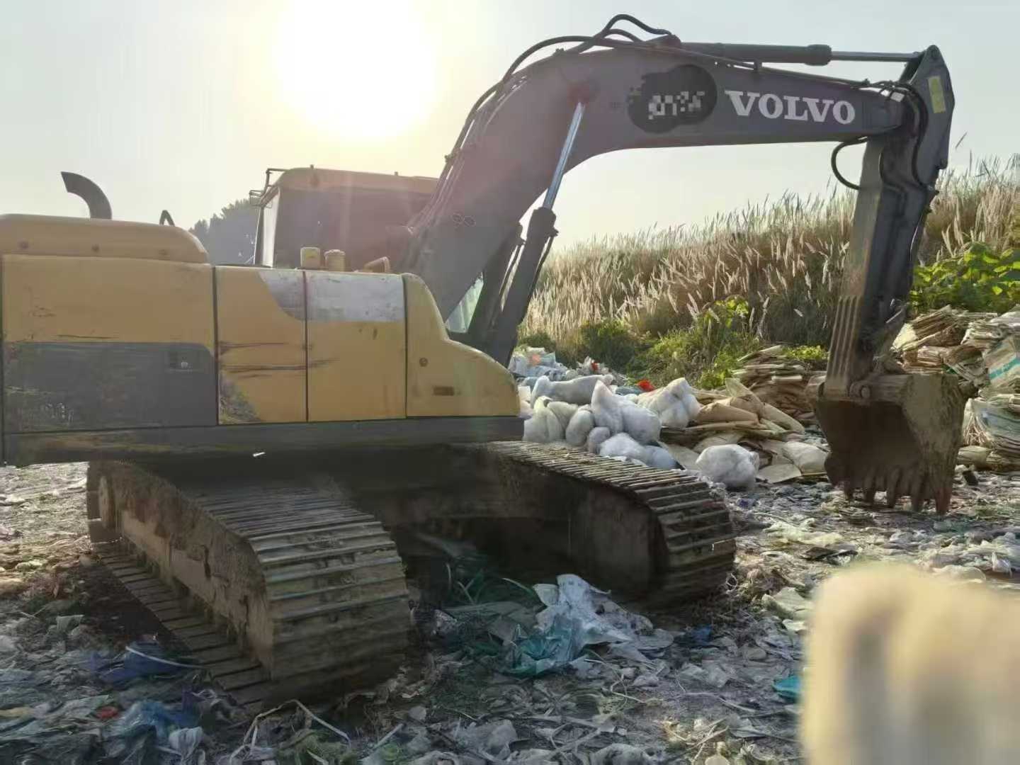 Buy Volvo EW70 Used Excavator / 2 Used Volvo EW70 Excavator 2019 Model / 2