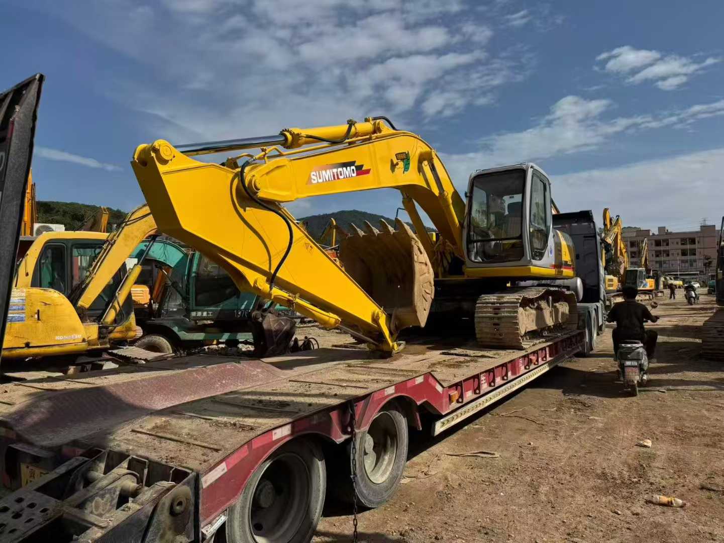 Buy Sumitomo SH200A3 Used Excavator / 3 Used Sumitomo SH200A3 Excavator 2016 Model / 3