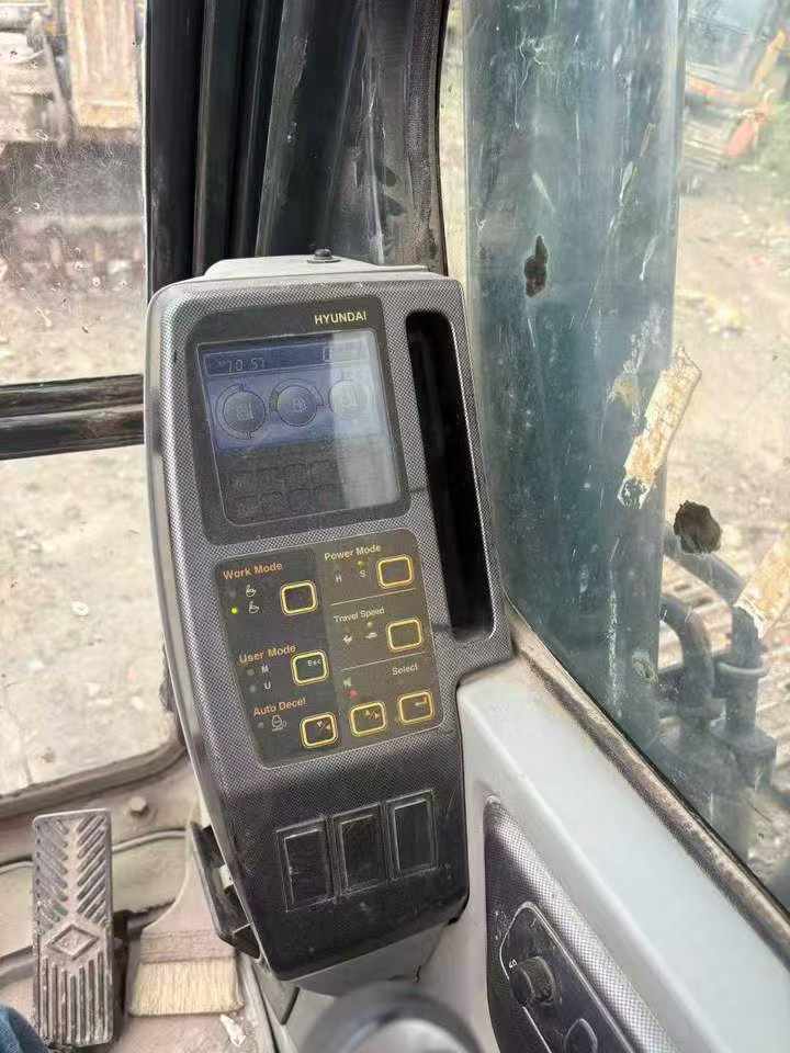 Buy Hyundai R215VSN Used Excavator / 8 Used Hyundai R215VSN Excavator 2018 Model / 8