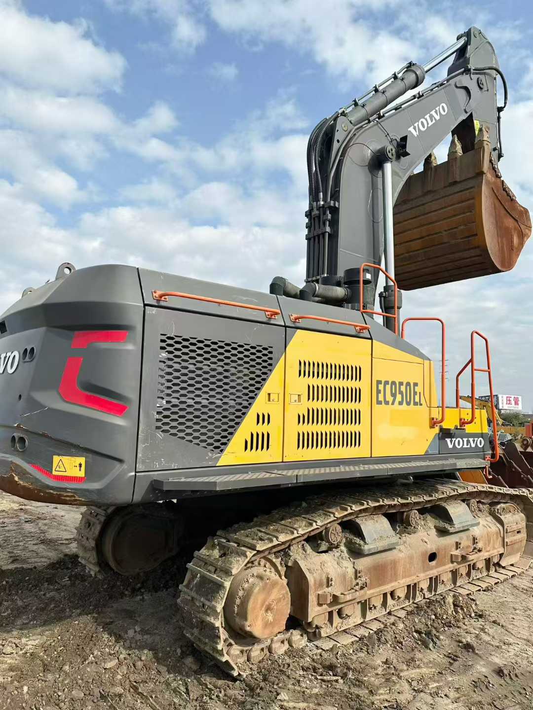 Buy Volvo EW50 Used Excavator / 3 Used Volvo EW50 Excavator 2016 Model / 3