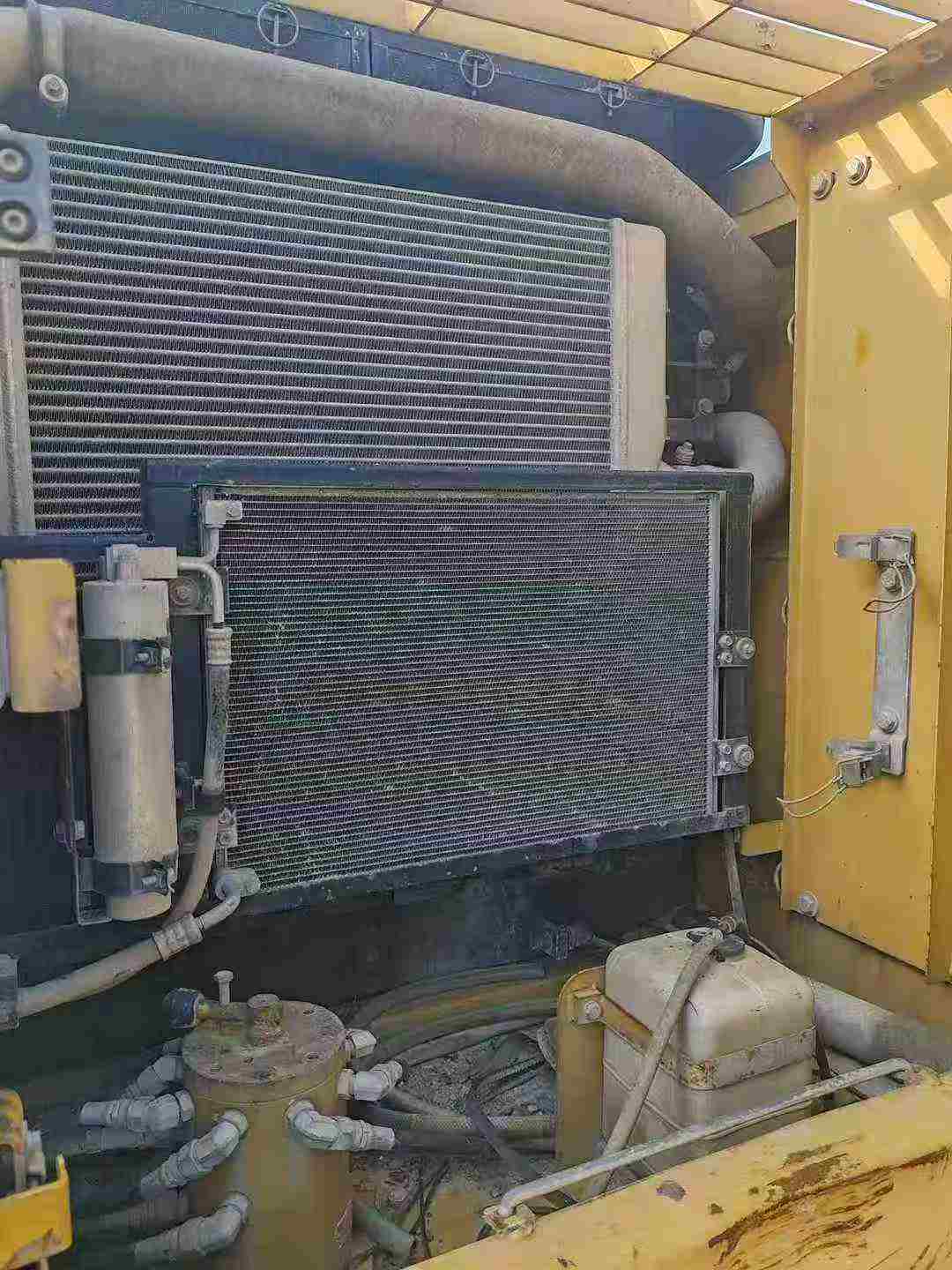 Used Caterpillar 320D Excavator 2016 Model / 7