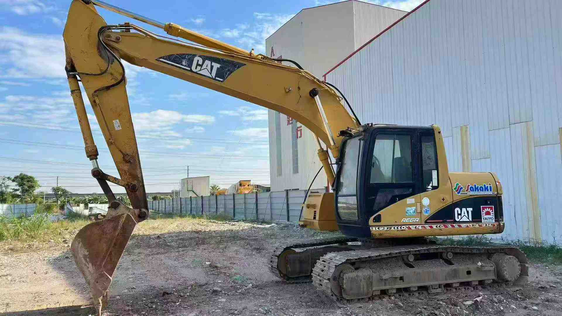 Buy Caterpillar 320C Used Excavator / 1