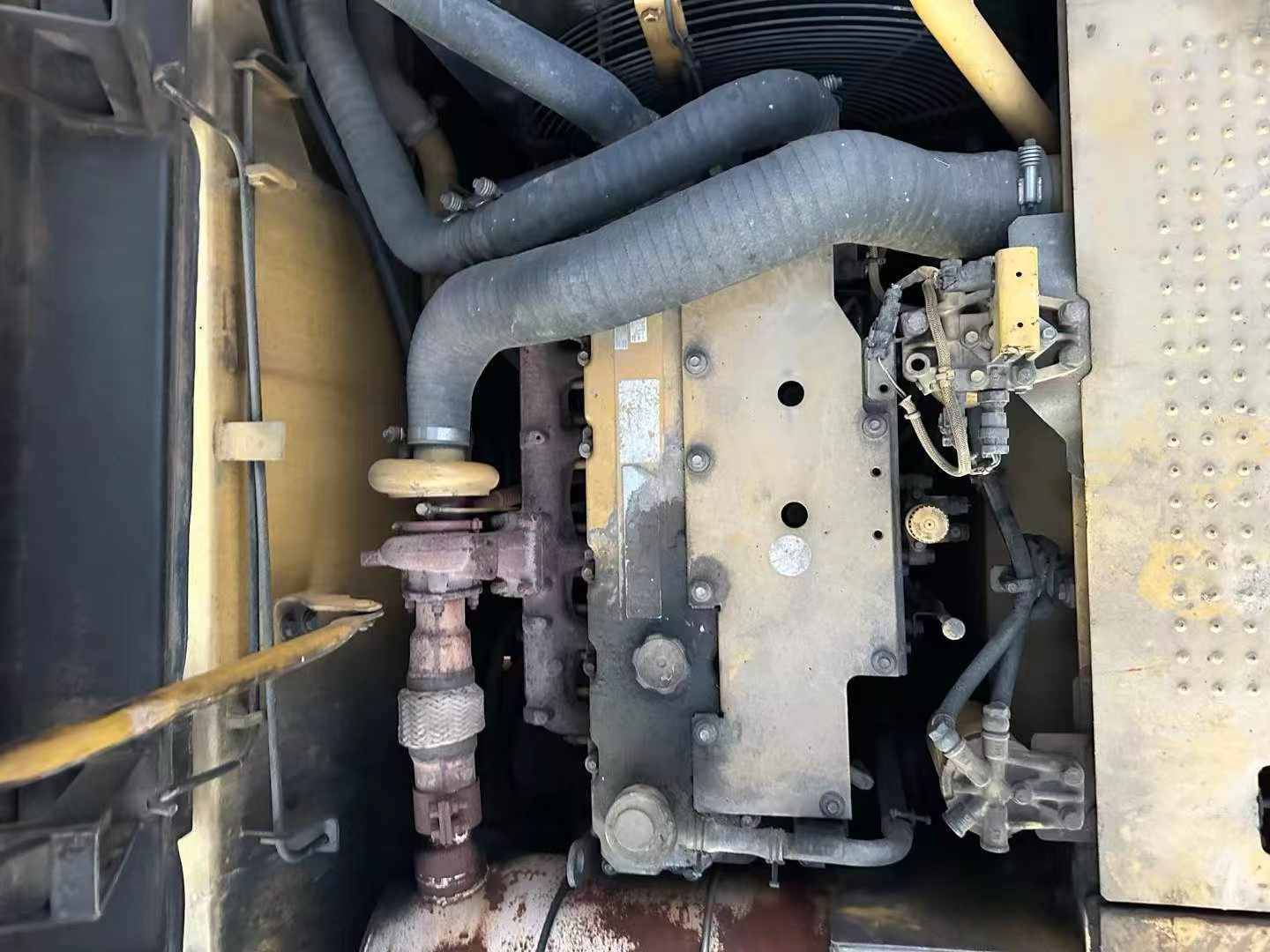 Used Caterpillar 320D Excavator 2010 Model / 8