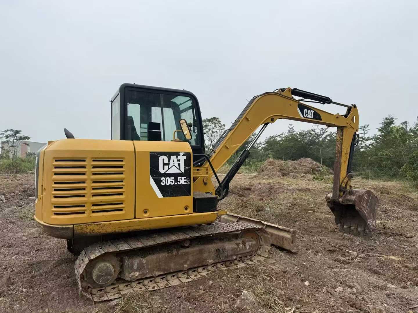 Buy Caterpillar 305.5 Used Excavator / 1