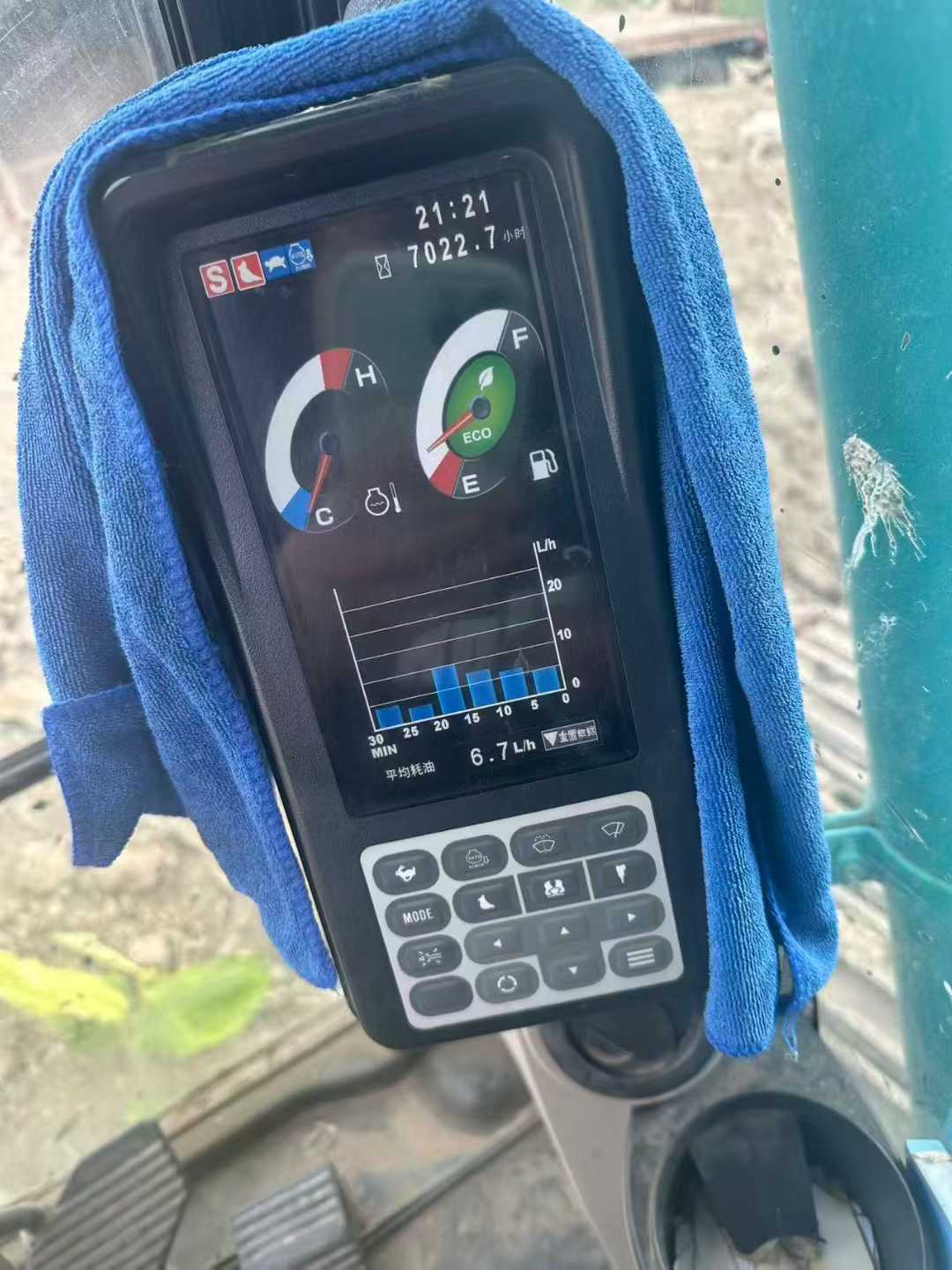 Buy Kobelco SK210 Used Excavator / 4 Used Kobelco SK210 Excavator 2016 Model / 4