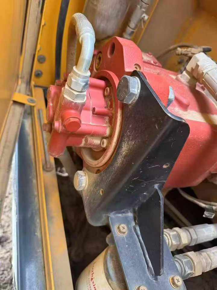 Used Hyundai R215VSN Excavator 2020 Model / 6