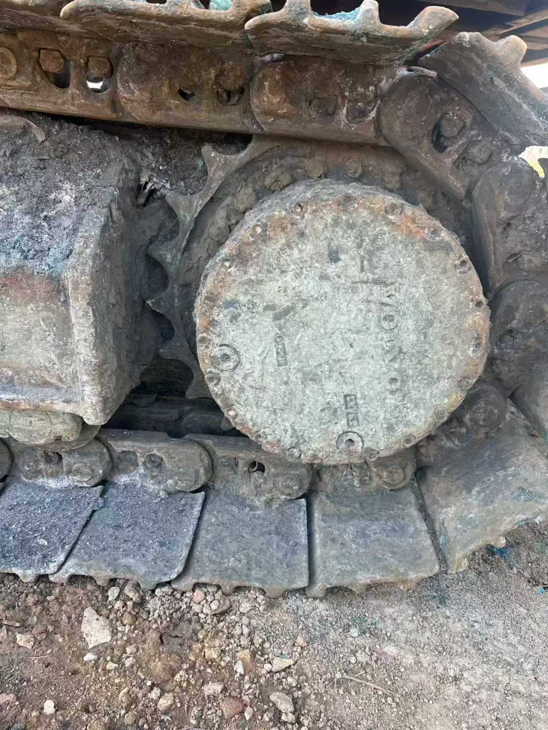 Buy Volvo EW210C Used Excavator / 3 Used Volvo EW210C Excavator 2011 Model / 3