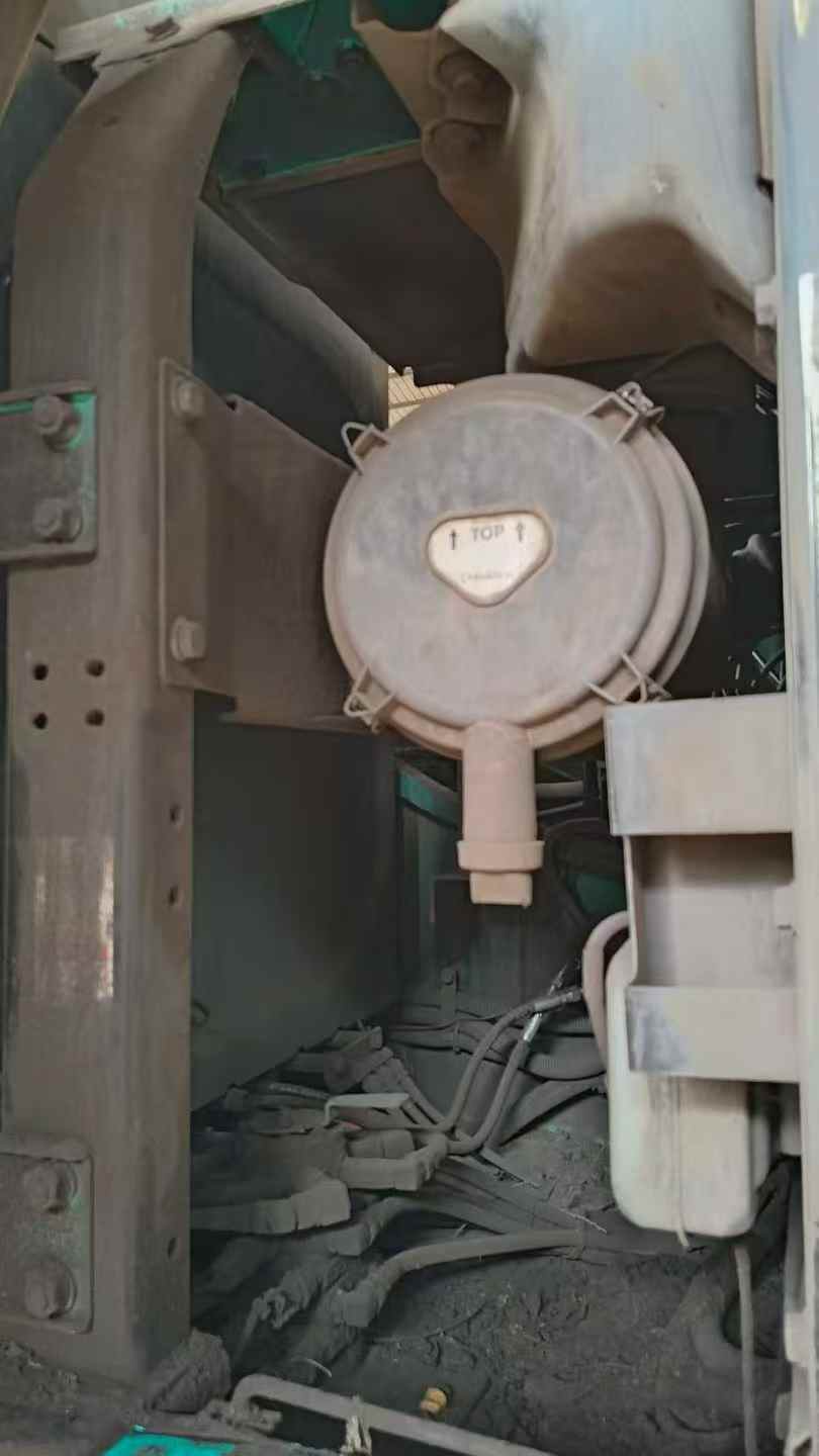 Buy Kobelco SK200 Used Excavator / 9 Used Kobelco SK200 Excavator 2016 Model / 9