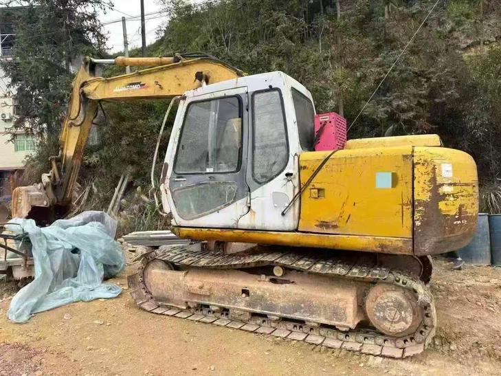 Buy Sumitomo SH120 Used Excavator / 1