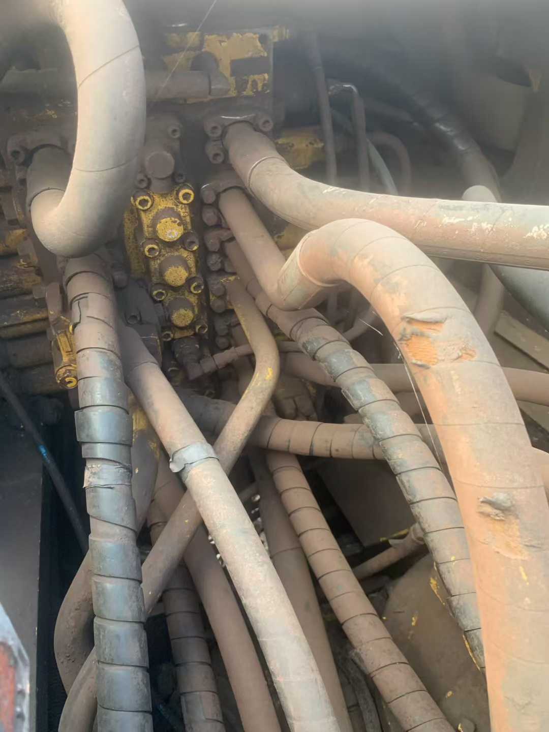 Buy Komatsu PC220-8 Used Excavator / 8 Used Komatsu PC220-8 Excavator 2017 Model / 8