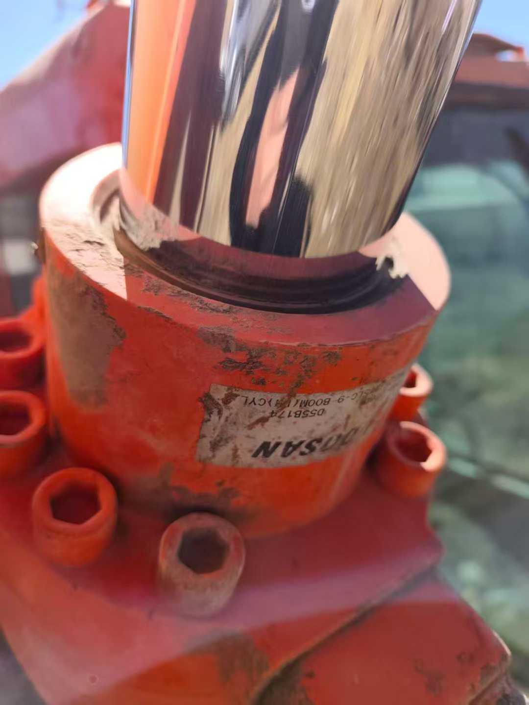 Buy Doosan DX15 Used Excavator / 2 Used Doosan DX15 Excavator 2011 Model / 2