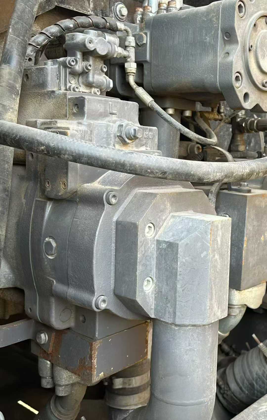 Buy Volvo EW50 Used Excavator / 6 Used Volvo EW50 Excavator 2016 Model / 6