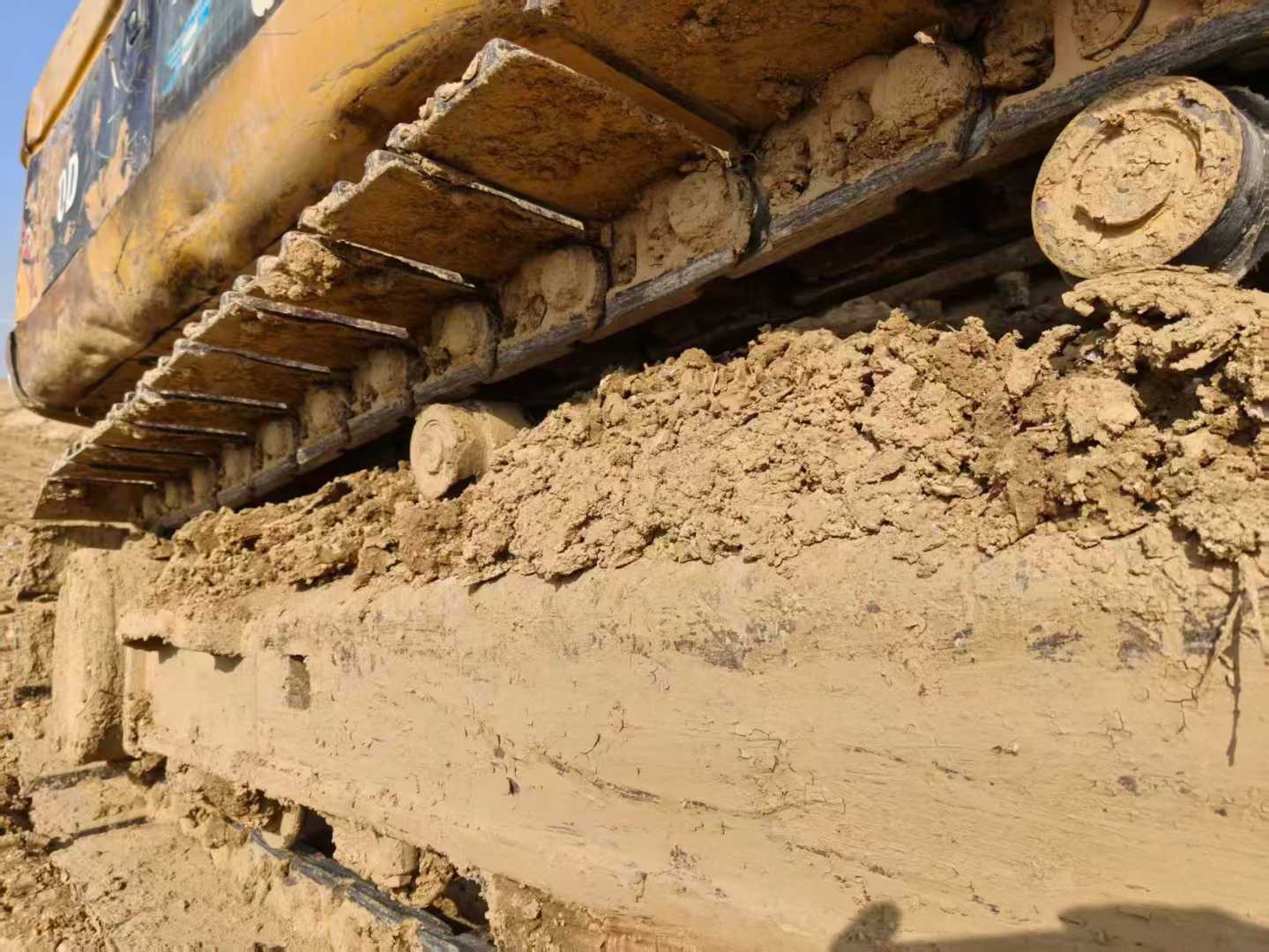 Buy Caterpillar 320D Used Excavator / 8 Used Caterpillar 320D Excavator 2011 Model / 8