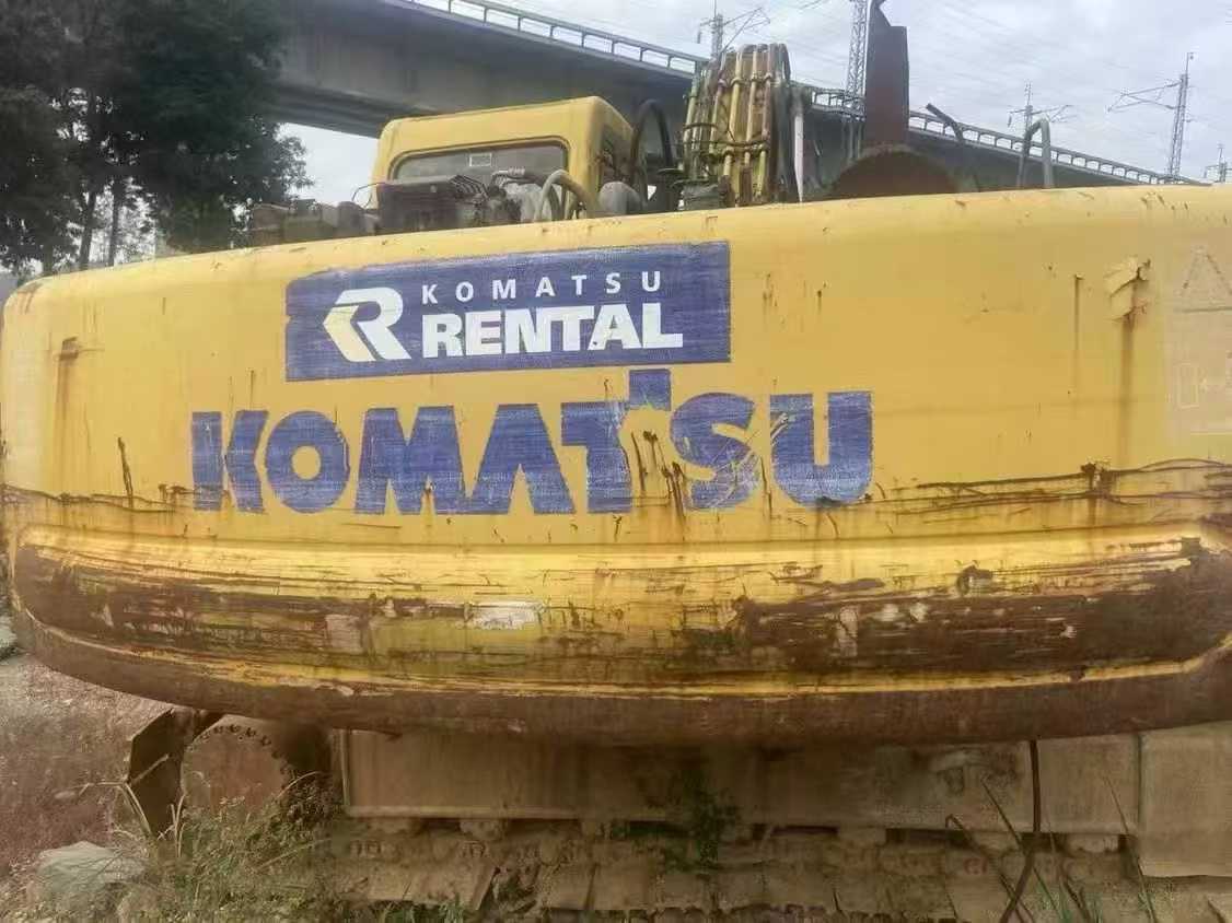 Used Komatsu PC200-6 Excavator 2016 Model / 3