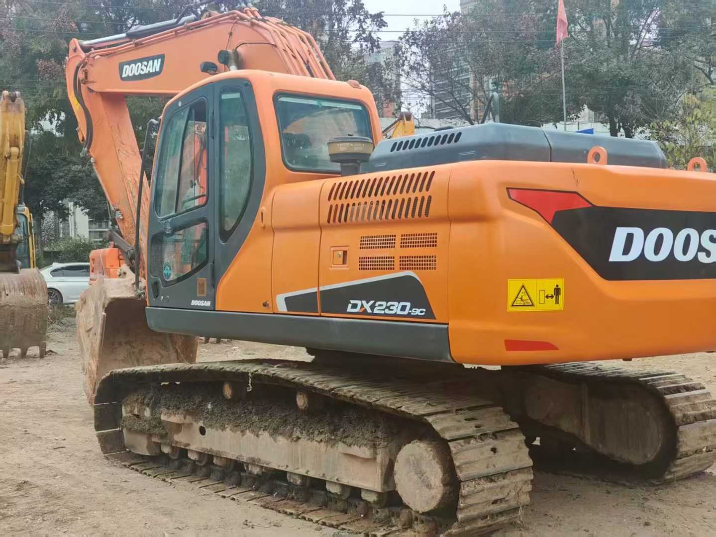 Buy Doosan DX15 Used Excavator / 2 Used Doosan DX15 Excavator 2021 Model / 2
