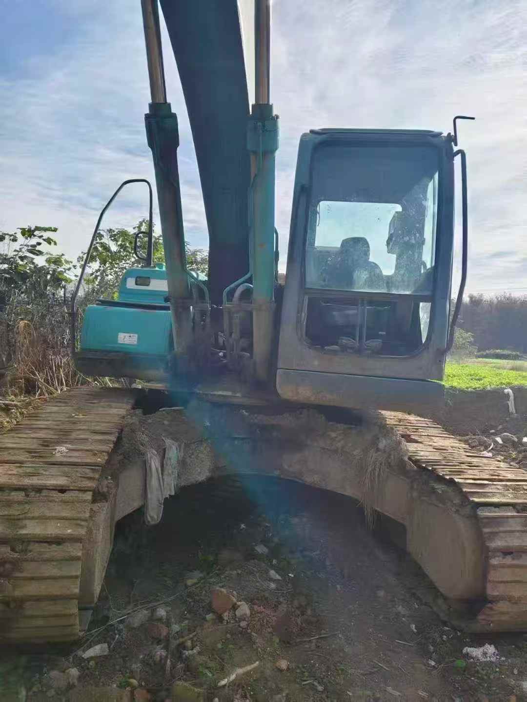 Used Kobelco SK210 Excavator 2016 Model / 2