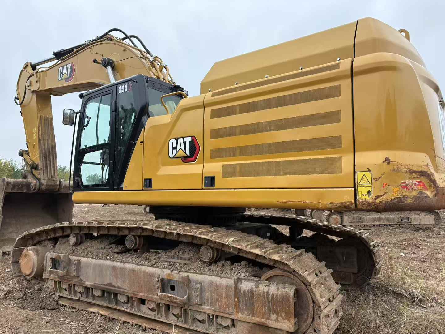 Buy Caterpillar CAT355 Used Excavator / 1