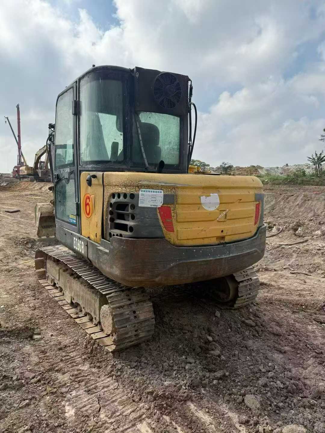 Used Volvo EC60 Excavator 2016 Model / 3