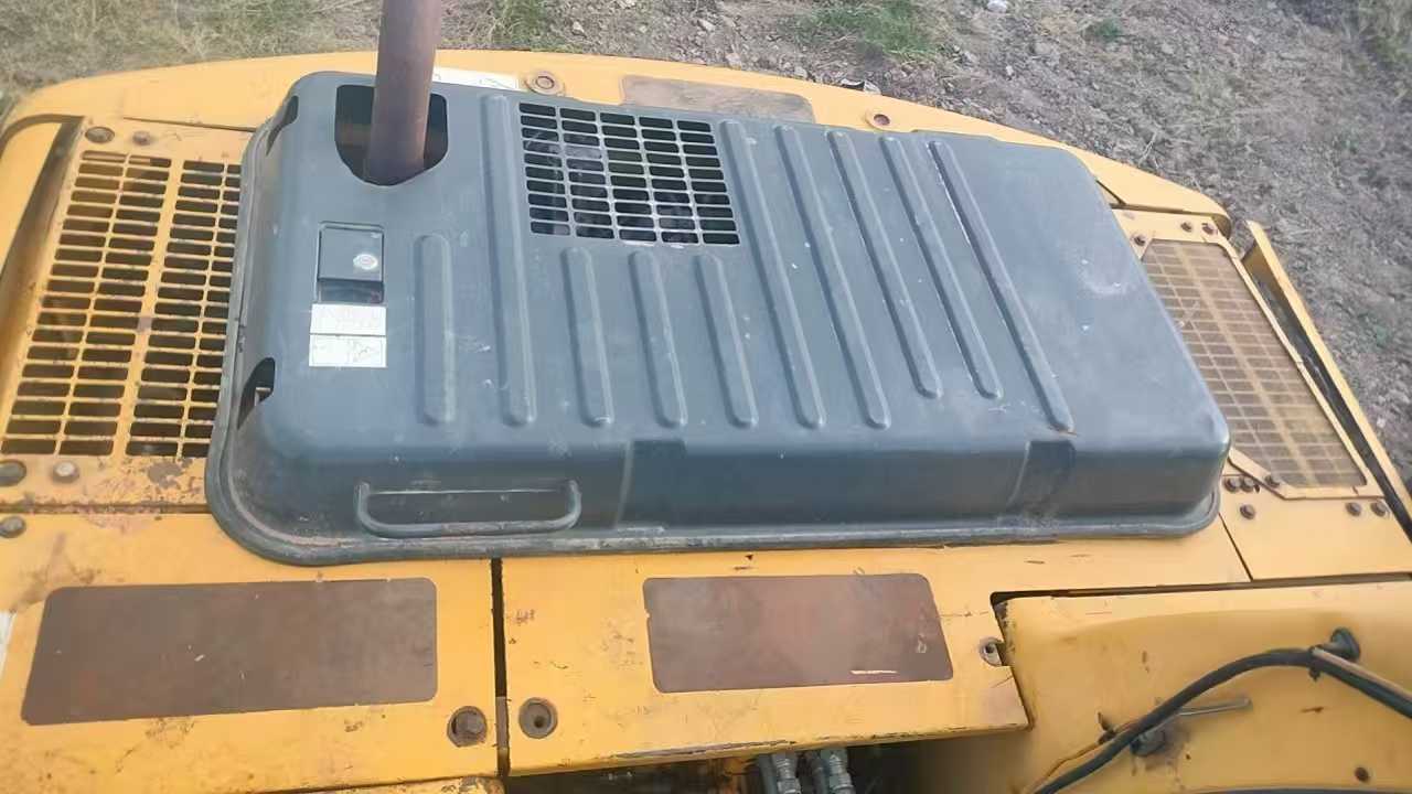 Buy Komatsu PC120-6E Used Excavator / 1