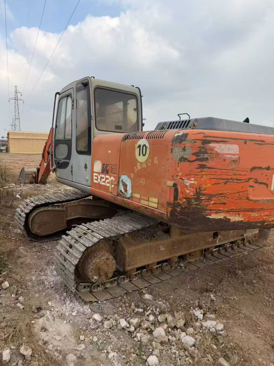 Buy Hitachi ZAXIS200 Used Excavator / 1