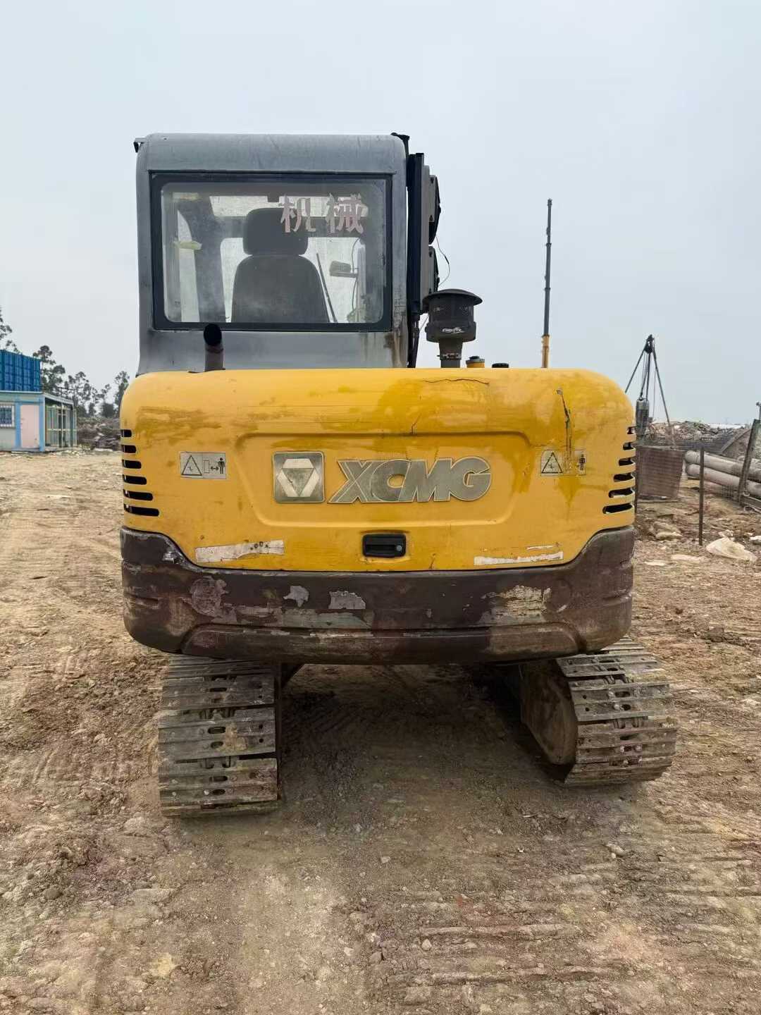 Used XCMG XE60 Excavator 2016 Model / 4
