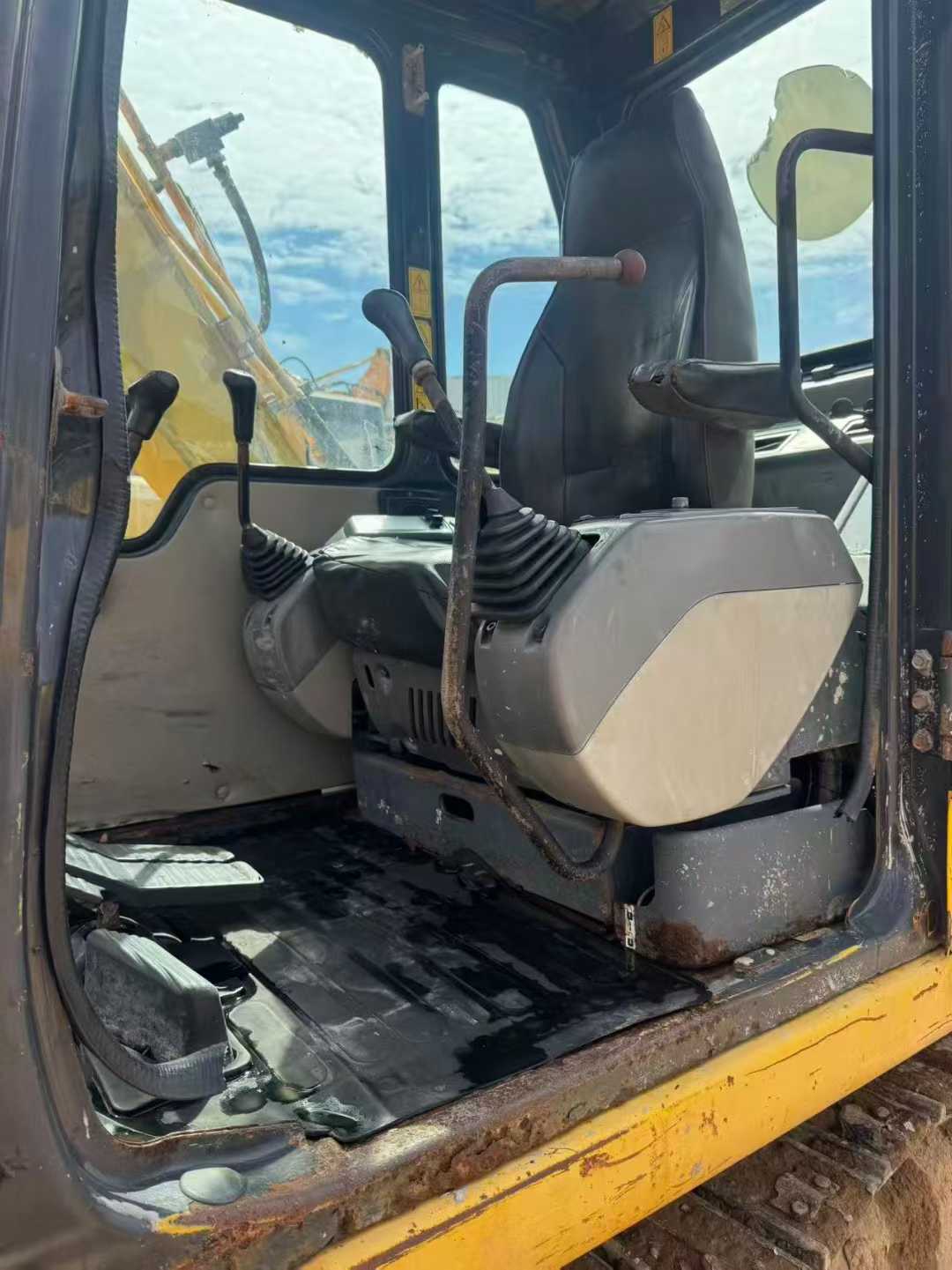 Buy Komatsu PC60-7 Used Excavator / 4 Used Komatsu PC60-7 Excavator 2016 Model / 4