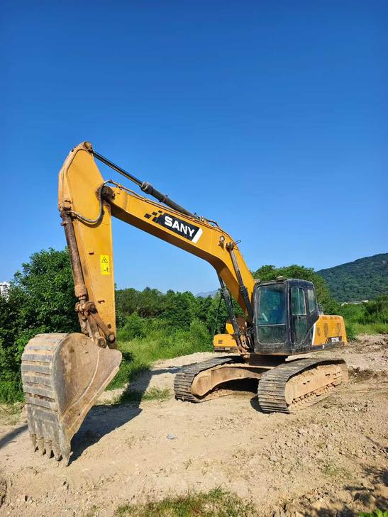 Buy Sany SY215W Used Excavator / 1