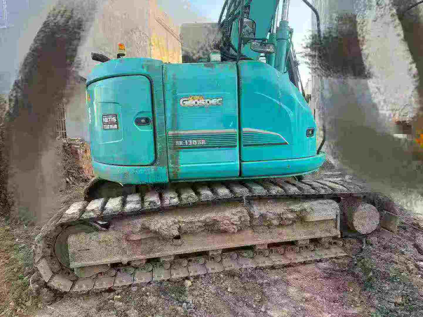 Buy Kobelco SK135 Used Excavator / 1