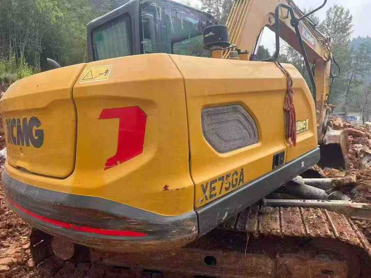 Buy XCMG XE75G Used Excavator / 1