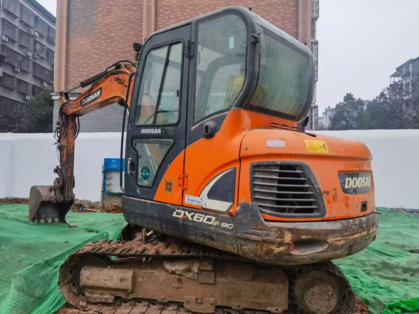 Buy Doosan DX80 Used Excavator / 1