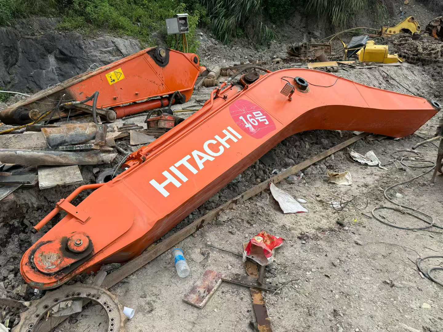 Buy Hitachi ASTACONEO Used Excavator / 1