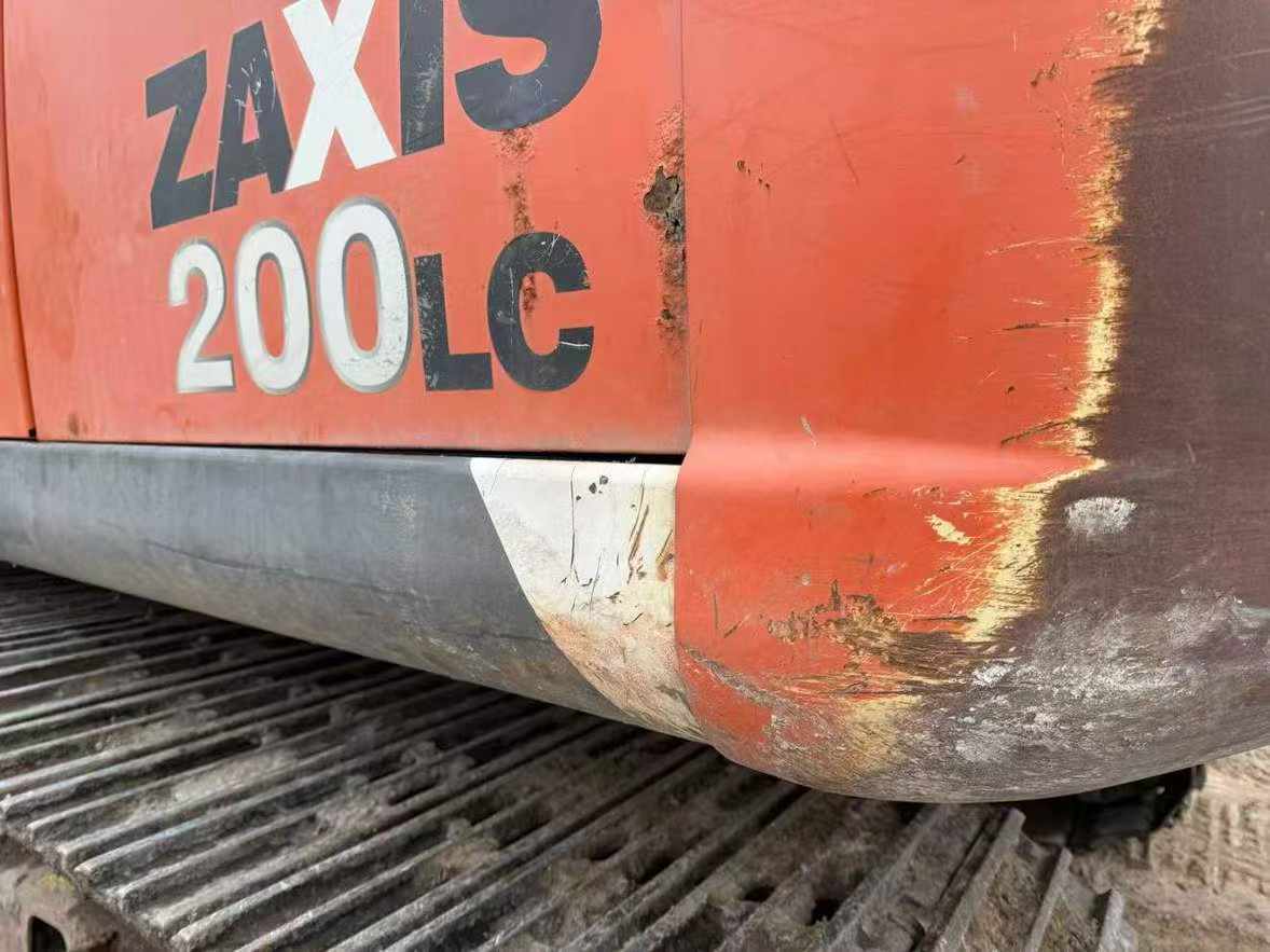 Buy Hitachi ZAXIS200 Used Excavator / 8 Used Hitachi ZAXIS200 Excavator 2017 Model / 8