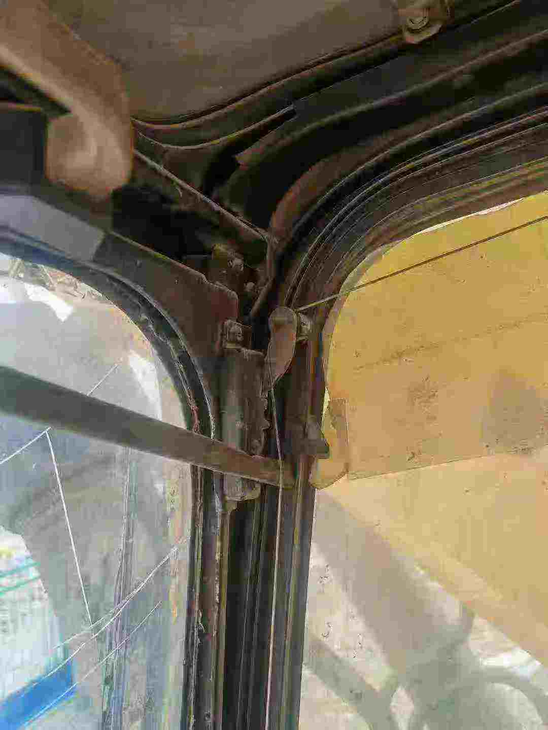 Buy Caterpillar 336FLH Used Excavator / 8 Used Caterpillar 336FLH Excavator 2015 Model / 8