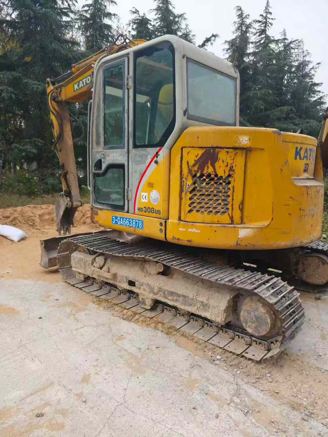 Buy Kato HD308US Used Excavator / 1