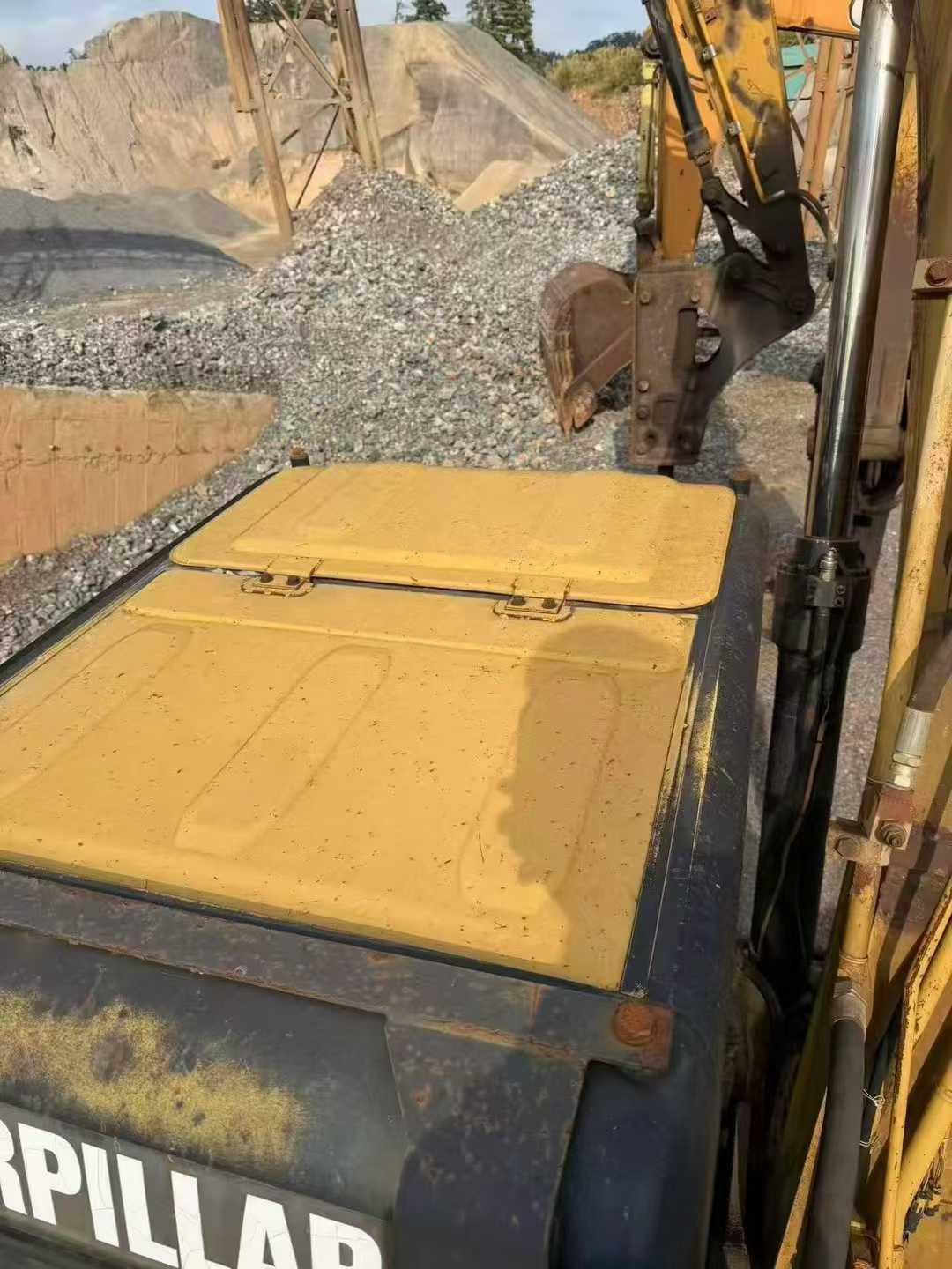 Buy Caterpillar 320D Used Excavator / 8 Used Caterpillar 320D Excavator 2016 Model / 8