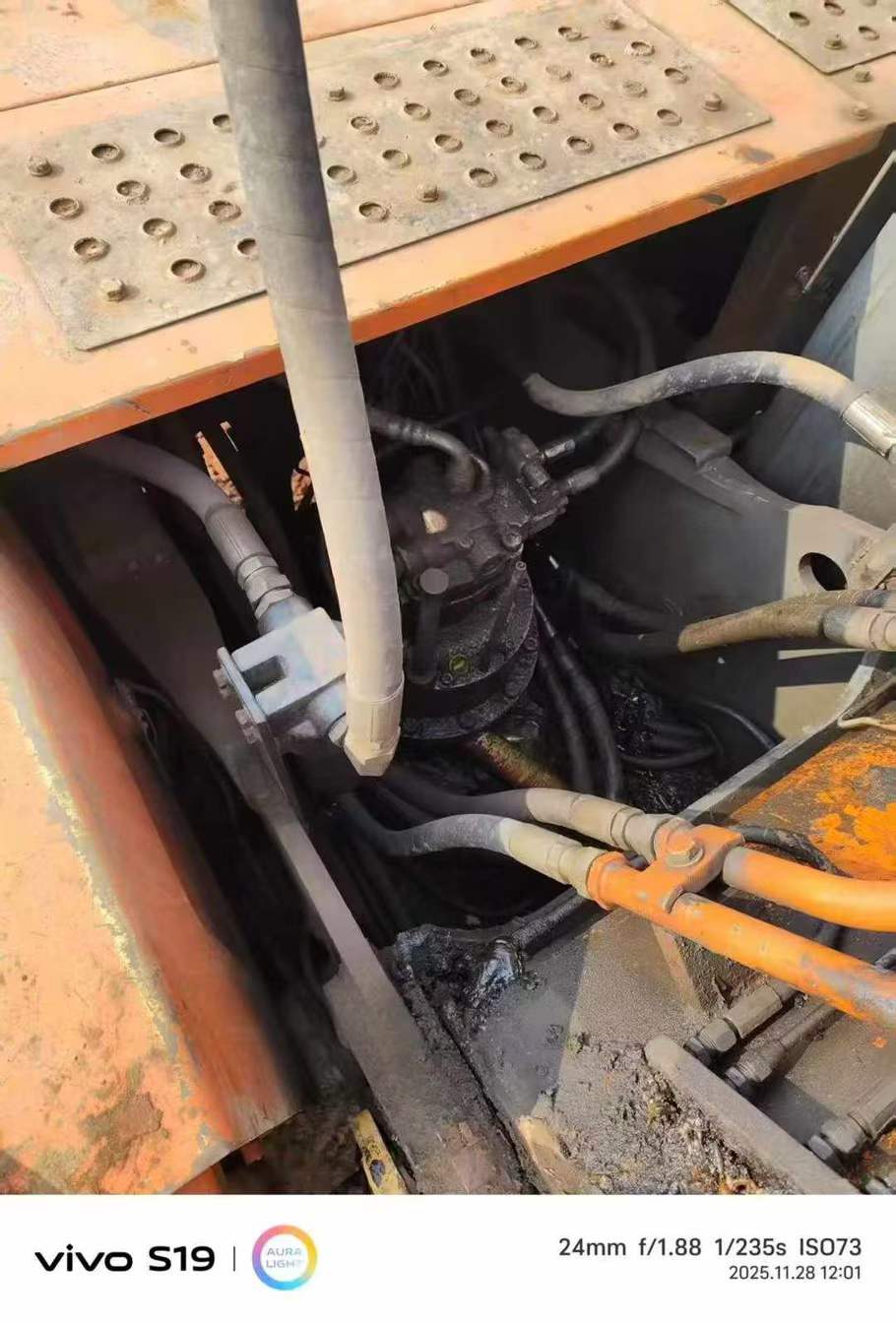 Buy Hitachi ZW250 Used Excavator / 5 Used Hitachi ZW250 Excavator 2016 Model / 5