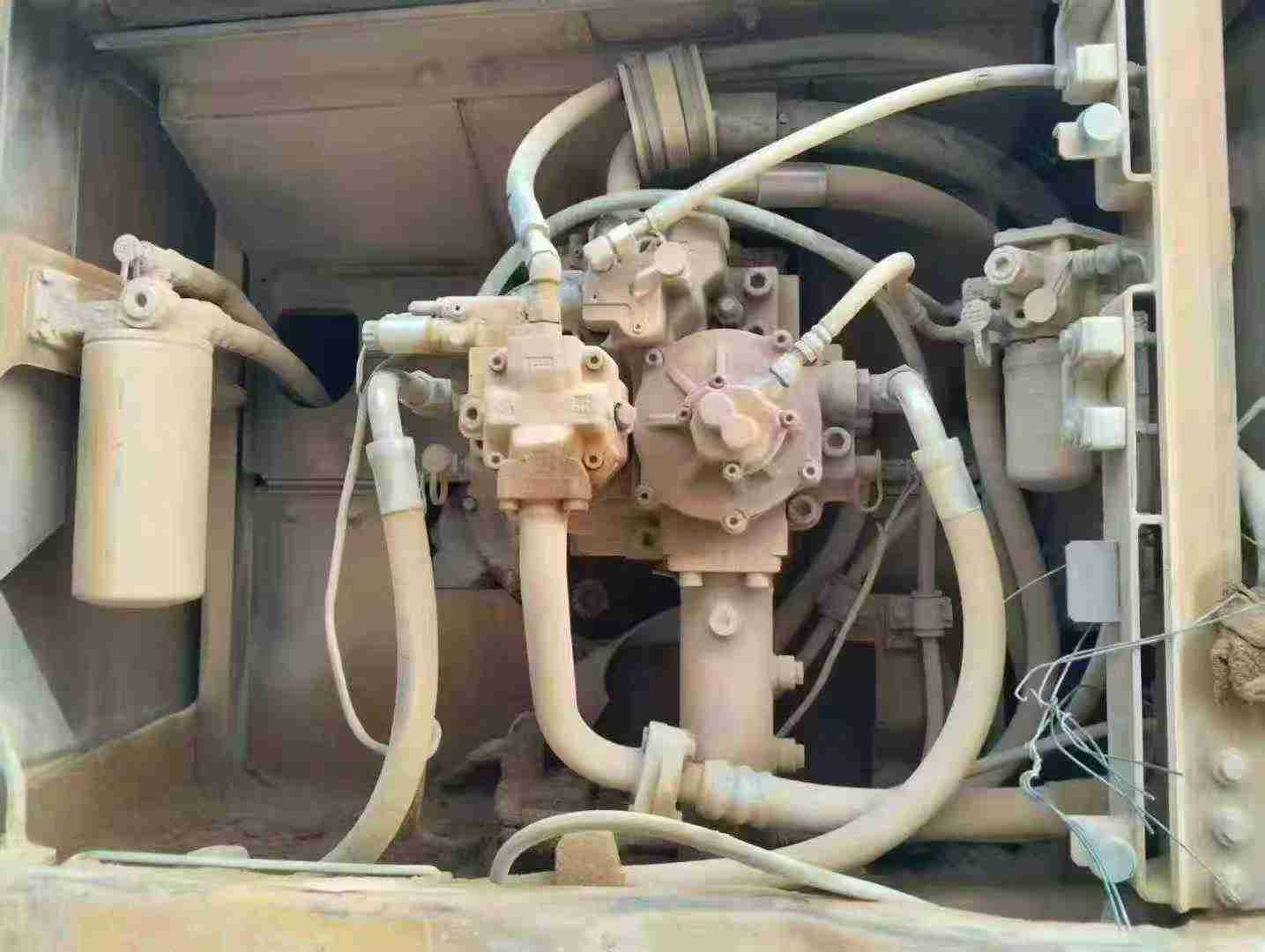 Buy Caterpillar 345D Used Excavator / 8 Used Caterpillar 345D Excavator 2011 Model / 8