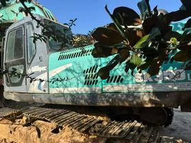 Buy Kobelco SK350LC SuperX Used Excavator / 4 Used Kobelco SK350LC SuperX Excavator 2010 Model / 4