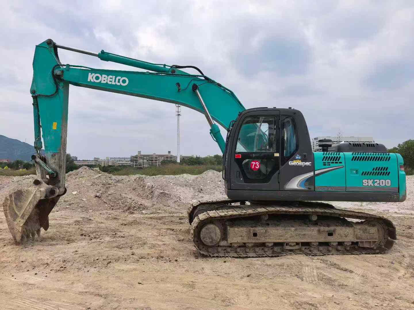 Buy Kobelco SK200 Used Excavator / 7 Used Kobelco SK200 Excavator 2016 Model / 7