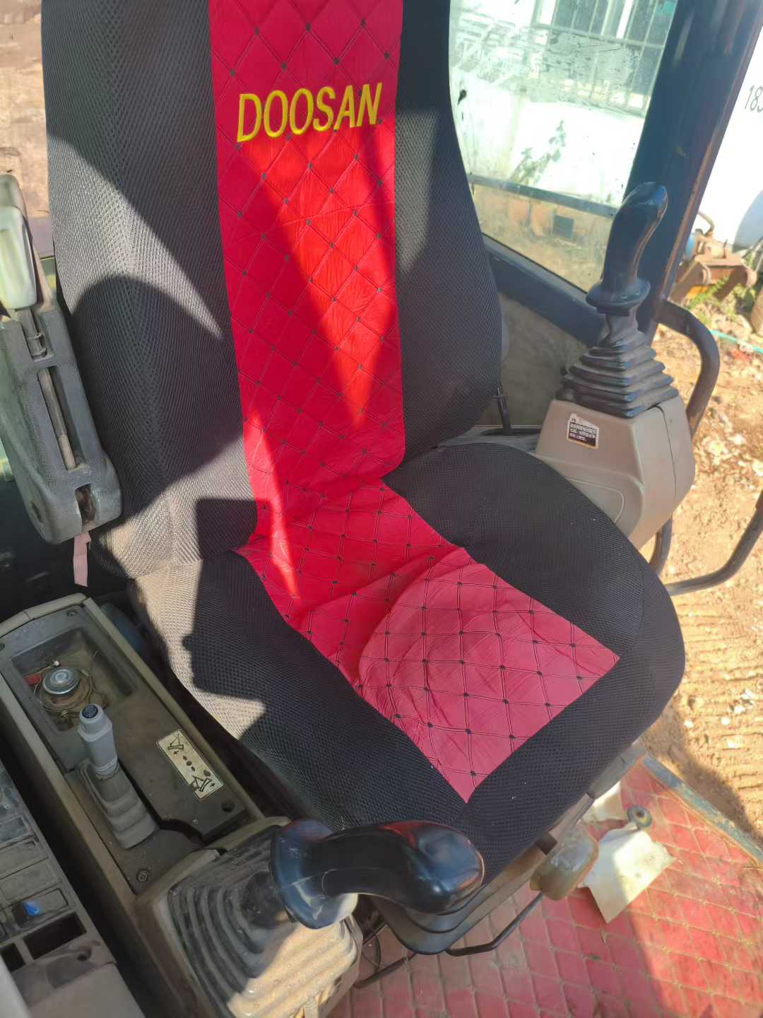 Buy Doosan DX60 Used Excavator / 8 Used Doosan DX60 Excavator 2016 Model / 8