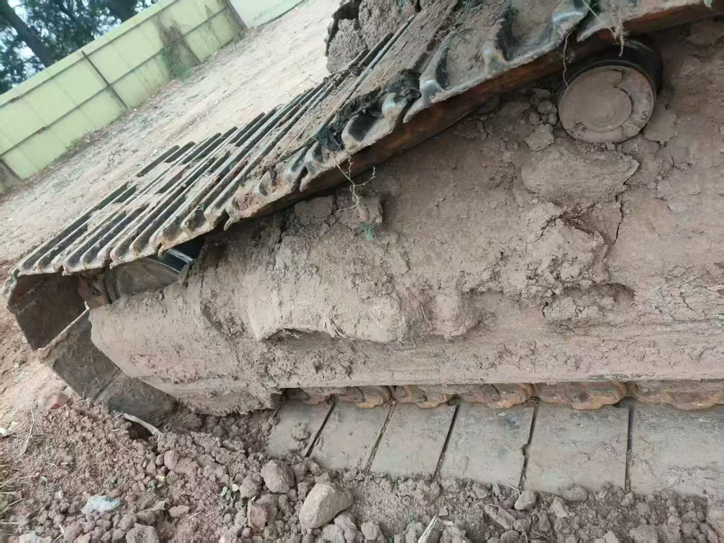 Buy Hitachi ZX210H Used Excavator / 9 Used Hitachi ZX210H Excavator 2013 Model / 9