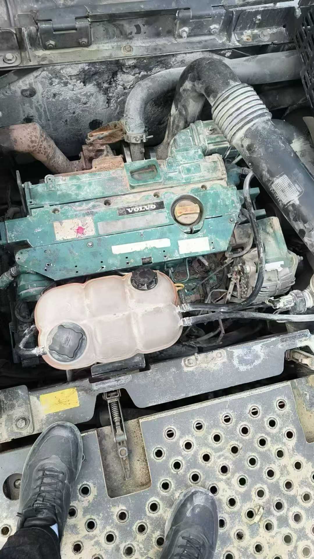 Buy Volvo EC200 Used Excavator / 2 Used Volvo EC200 Excavator 2017 Model / 2