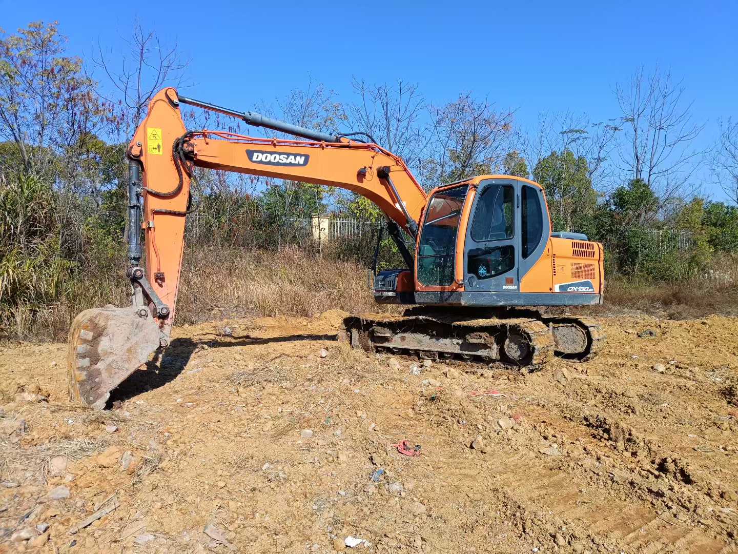 Buy Doosan DH130LC-V Used Excavator / 1