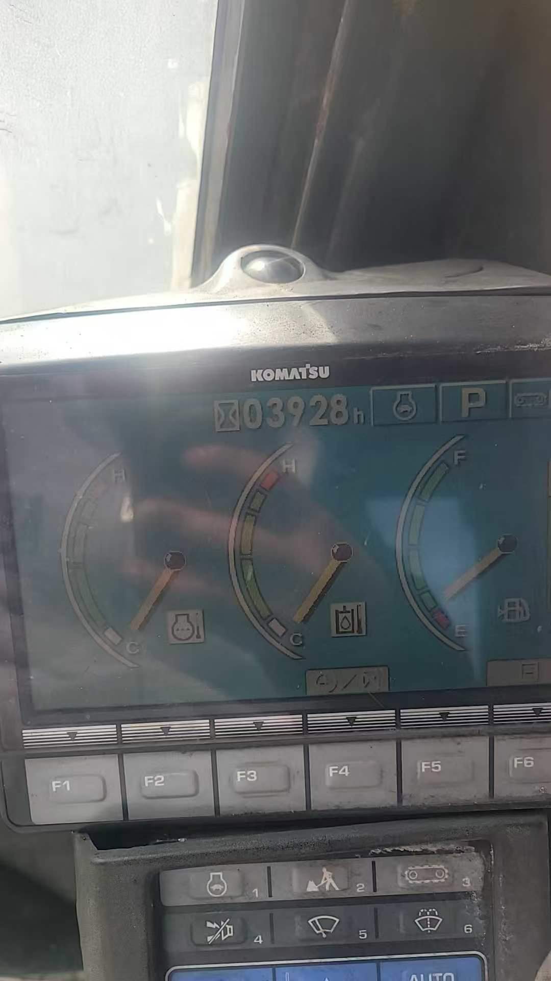 Buy Komatsu PC220-8 Used Excavator / 2 Used Komatsu PC220-8 Excavator 2016 Model / 2