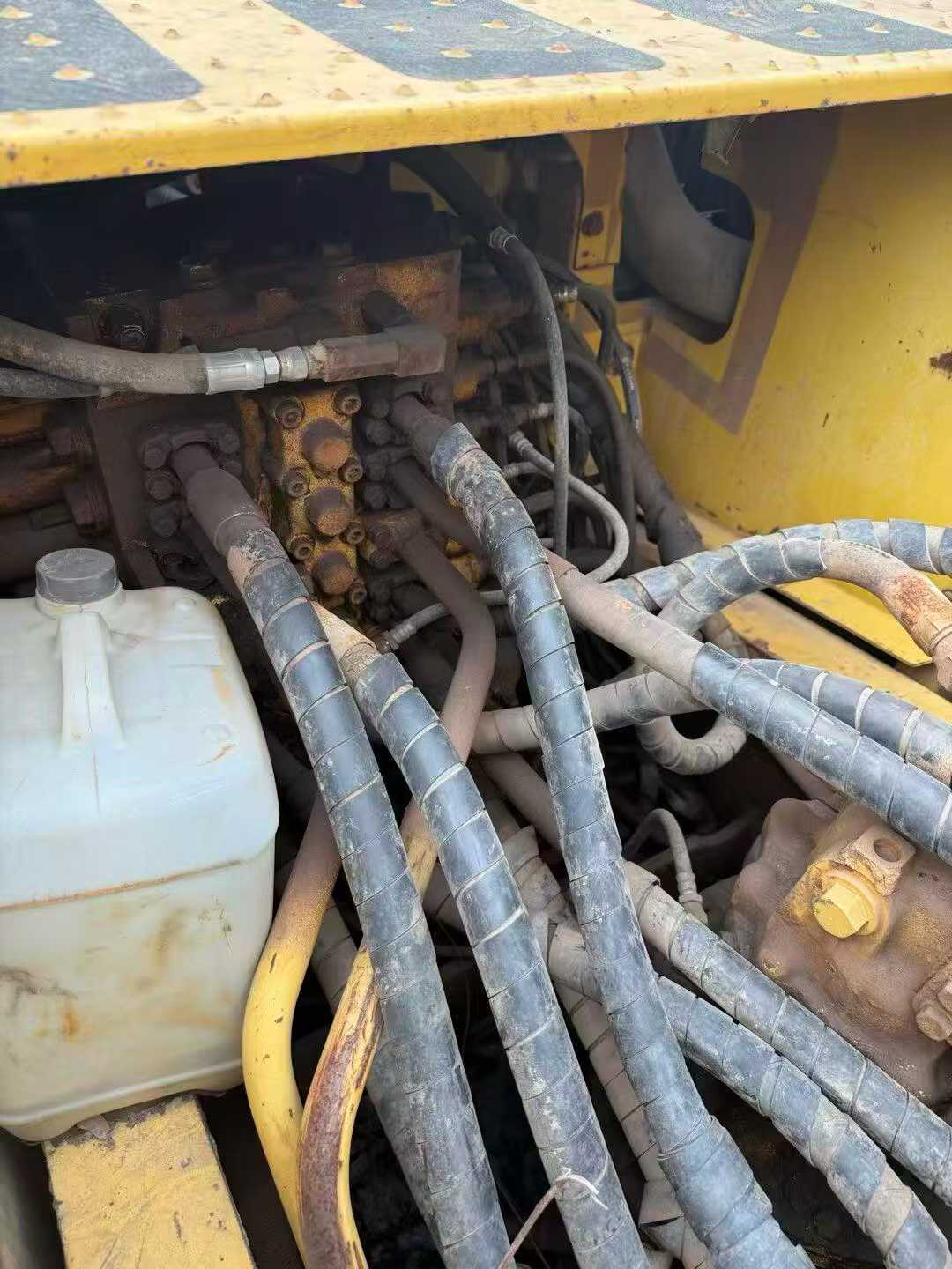 Buy Komatsu PC200-8 Used Excavator / 4 Used Komatsu PC200-8 Excavator 2016 Model / 4