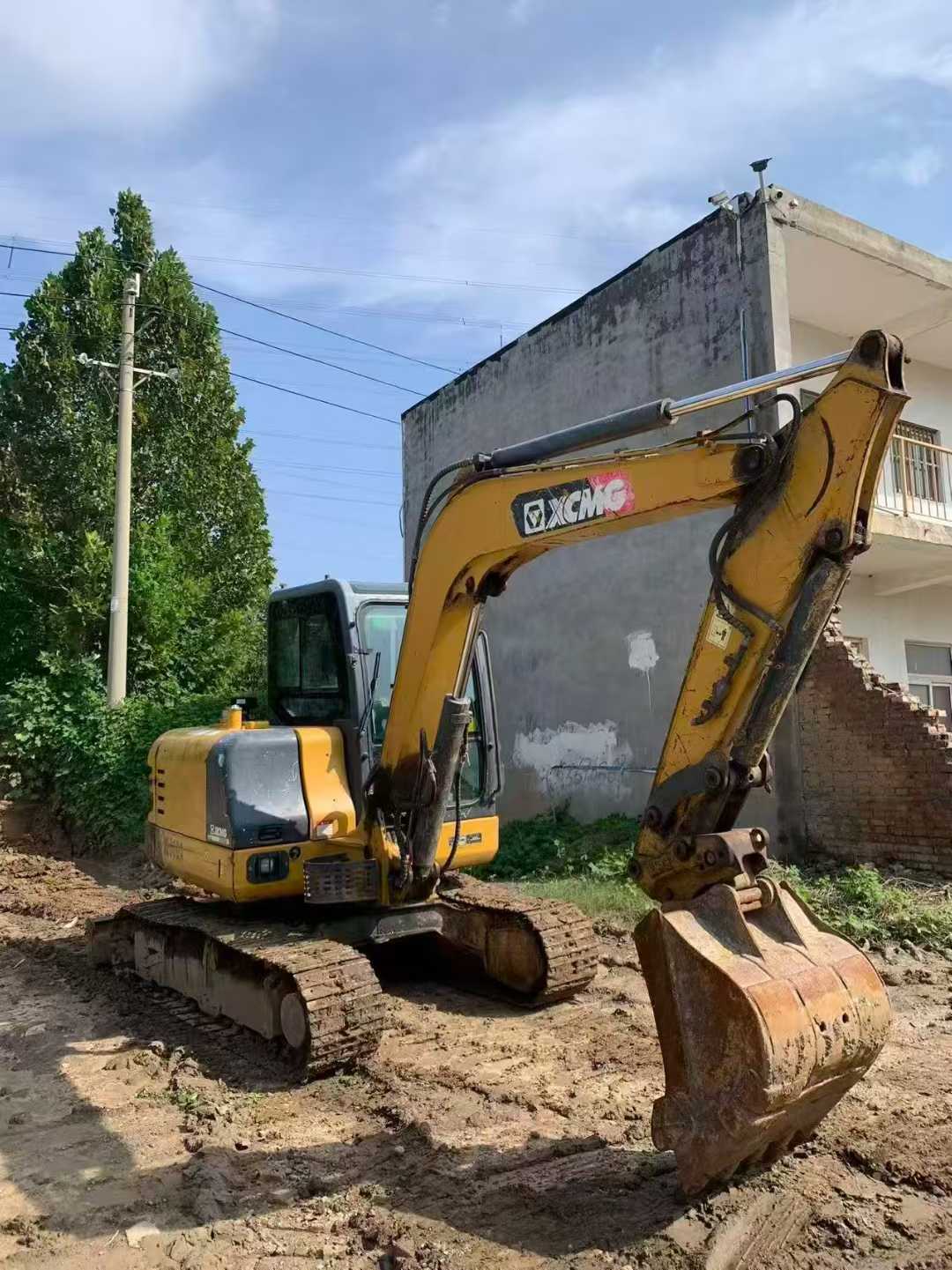 Buy XCMG XE60DA Used Excavator / 1