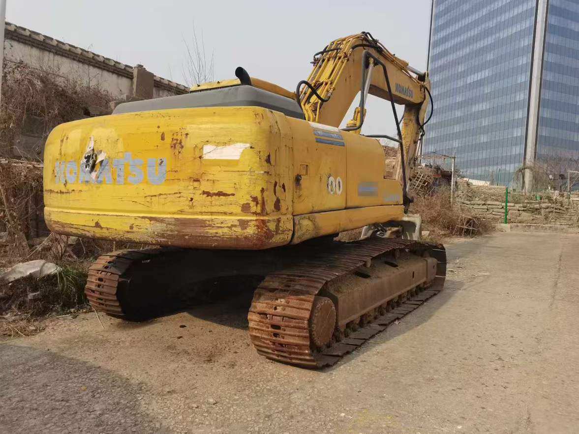 Buy Komatsu PW220-7 Used Excavator / 1
